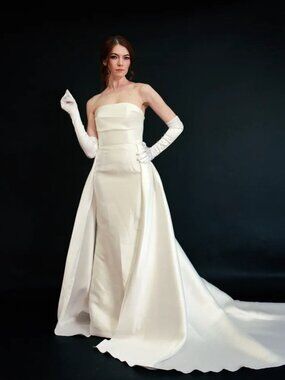 New with tag Selena Judy Bridal Style D2415